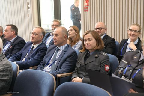 10-16-xiv-konferencja-naukowa-logistyka-morska-log-mare-2025-021_54859381965_o.jpg