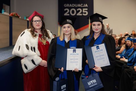 2025-07-25_uth_graduacja-157.jpg