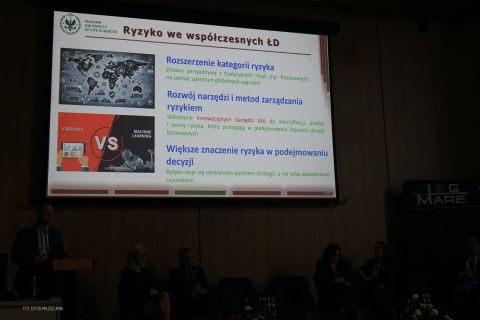 10-16-xiv-konferencja-naukowa-logistyka-morska-log-mare-2025-017_54858219837_o.jpg
