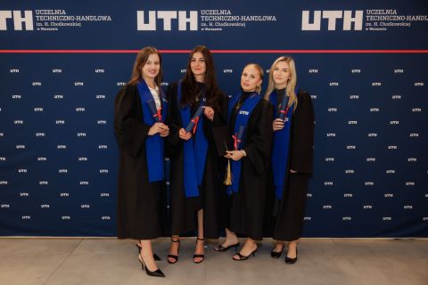 2025-07-25_uth_graduacja-509.jpg