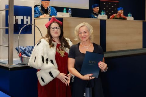 2025-07-25_uth_graduacja-108.jpg