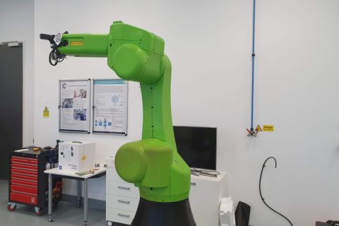 Cranfield - lab2 roboty.jpg