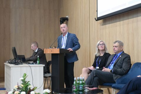10-16-xiv-konferencja-naukowa-logistyka-morska-log-mare-2025-011_54859075376_o.jpg