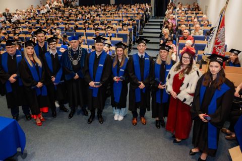 2025-07-25_uth_graduacja-370.jpg