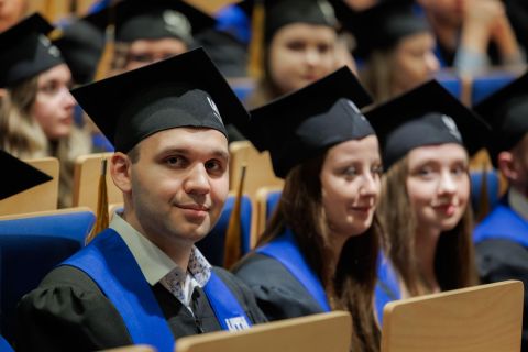 2025-07-25_uth_graduacja-548.jpg