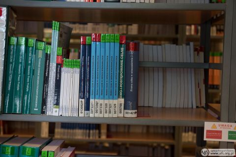 biblioteka UTH