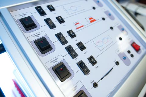 Galeria: Kierunek Motorsport: baza laboratoryjna i sprzęt, obraz 9 z 27