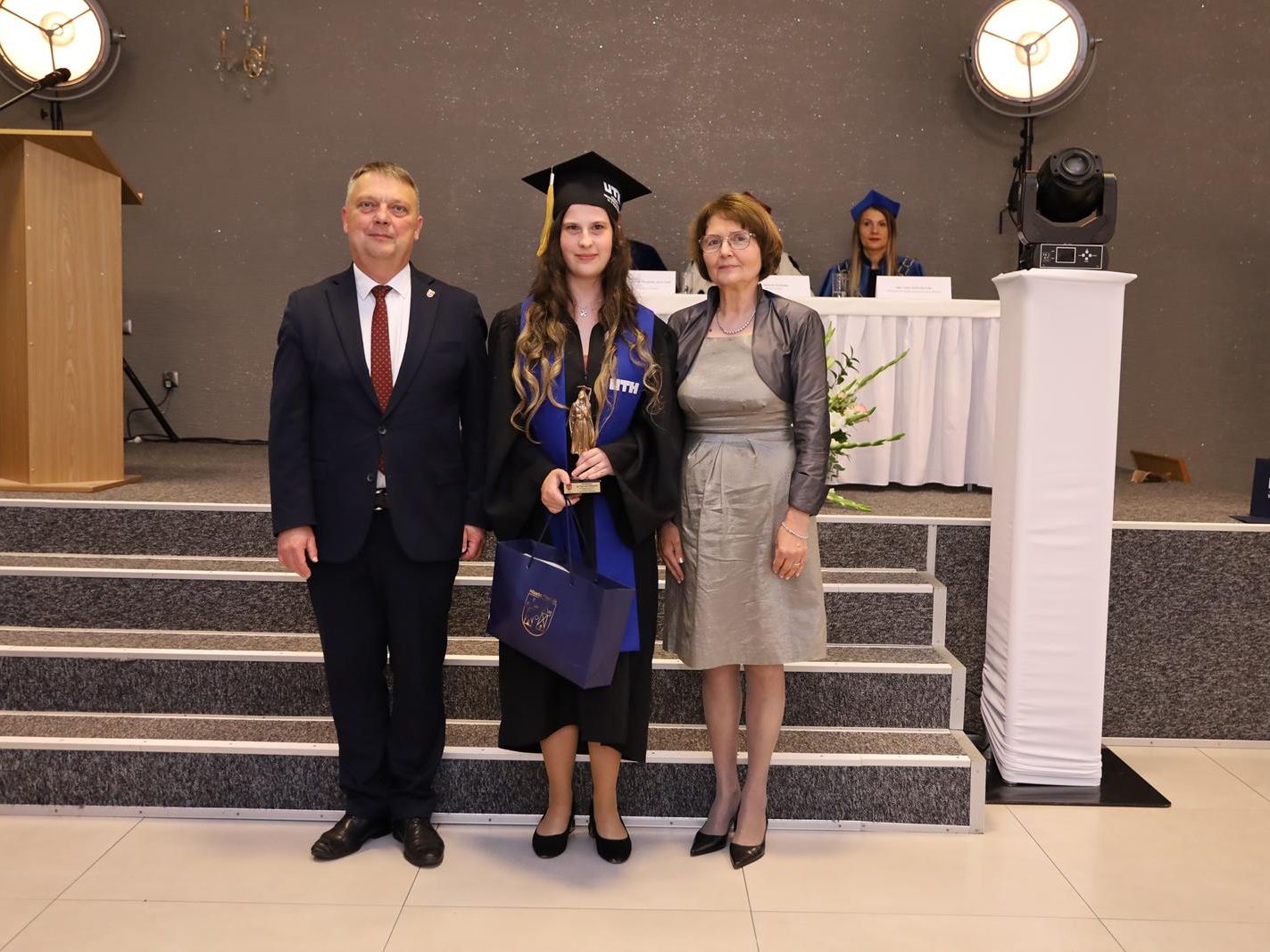 Galeria: Uroczystość zakończenia studiów w Wydziale Zamiejscowym w Płońsku 2026, obraz 46 z 57