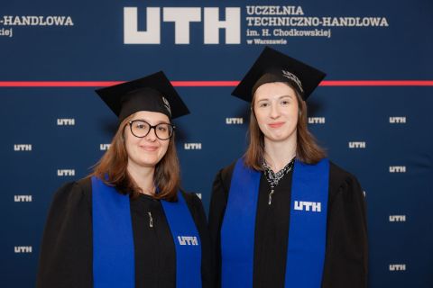 2025-07-25_uth_graduacja-477.jpg