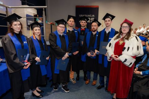 2025-07-25_uth_graduacja-223.jpg