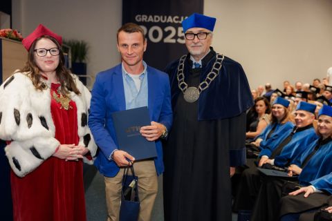 2025-07-25_uth_graduacja-82.jpg