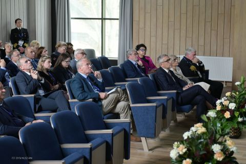 10-16-xiv-konferencja-naukowa-logistyka-morska-log-mare-2025-019_54858219822_o.jpg