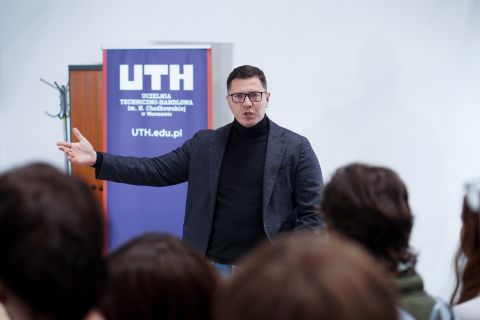 Galeria: Zdjęcia z Dnia Otwartego Wydziału Zarządzania i Logistyki UTH, obraz 16 z 42