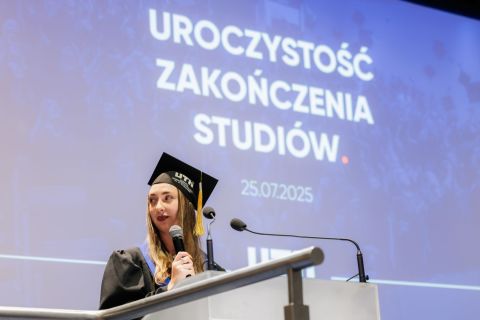 2025-07-25_uth_graduacja-621.jpg