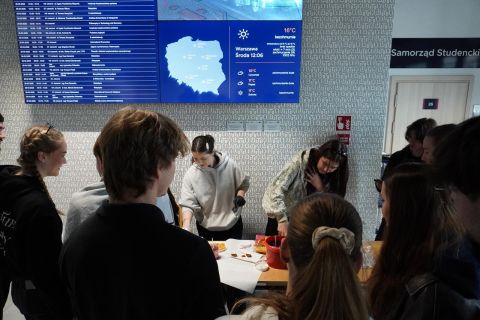 Galeria: Zajęcia dla Technikum Ekonomicznego nr 8 w Warszawie, obraz 5 z 9