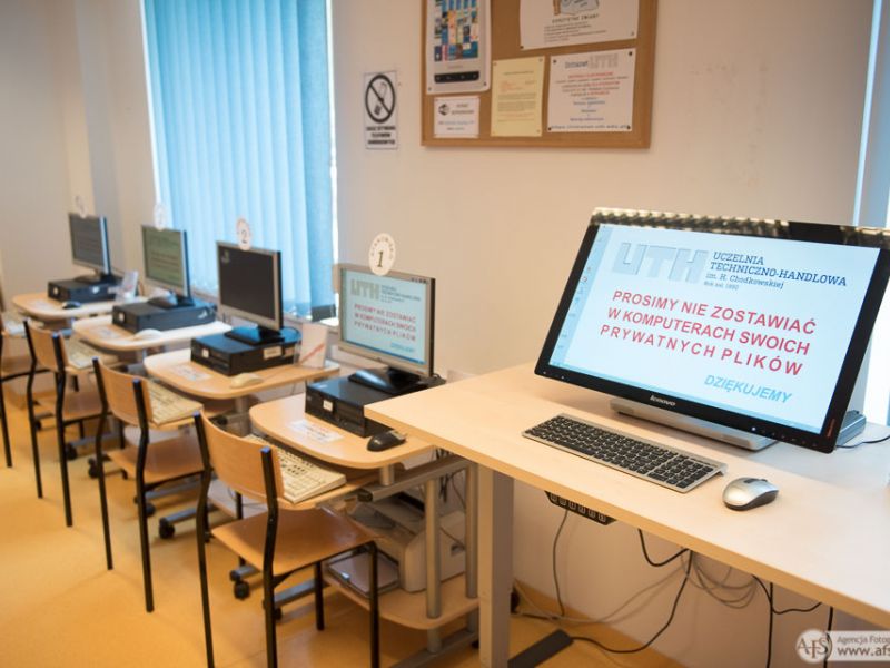 baza dydaktyczna UTH