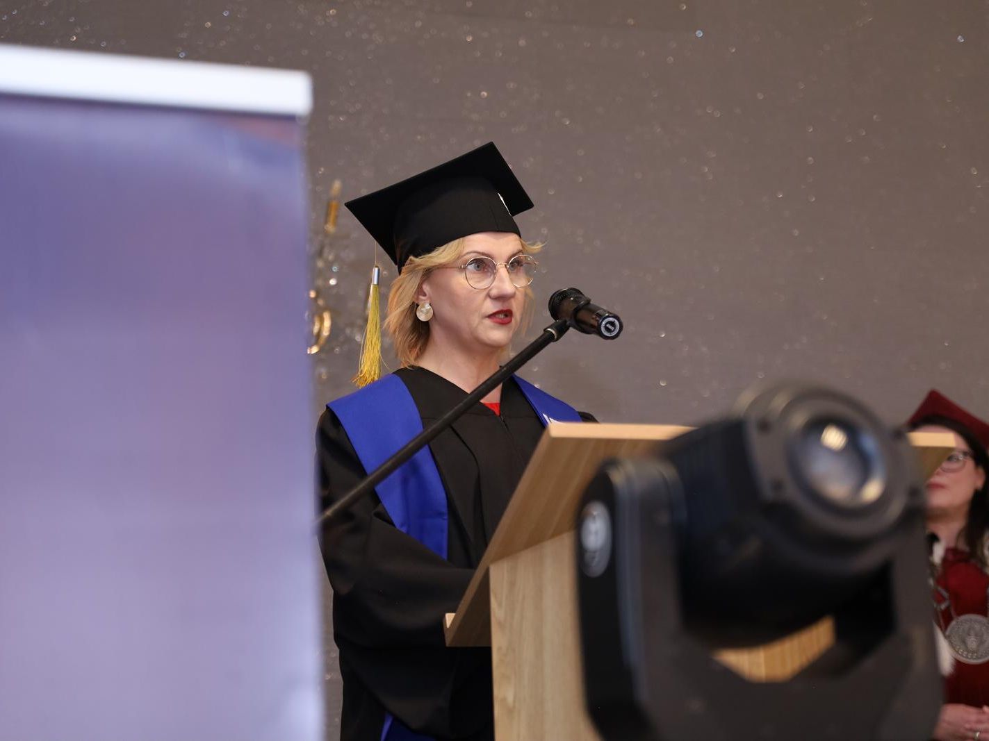 Galeria: Uroczystość zakończenia studiów w Wydziale Zamiejscowym w Płońsku 2026, obraz 2 z 57