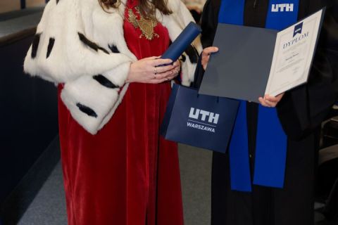 2025-07-25_uth_graduacja-281.jpg