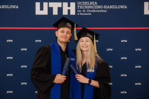 2025-07-25_uth_graduacja-513.jpg