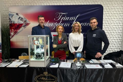 Galeria: Działalność koła CASH FLOW na zdjęciach, obraz 6 z 9