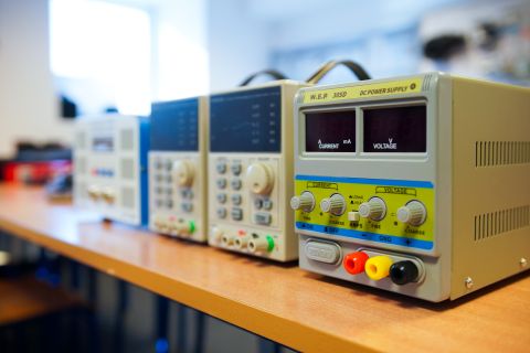 Galeria: Kierunek Motorsport: baza laboratoryjna i sprzęt, obraz 15 z 27