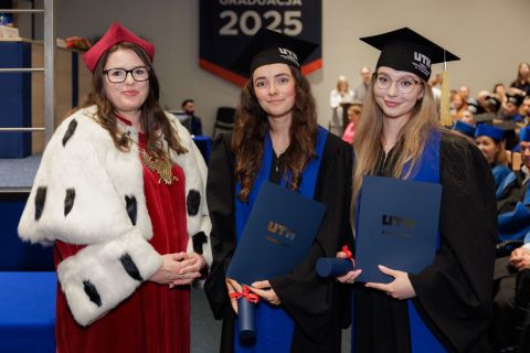2025-07-25_uth_graduacja-305.jpg