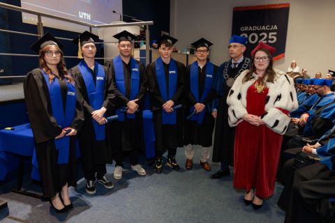 2025-07-25_uth_graduacja-336.jpg