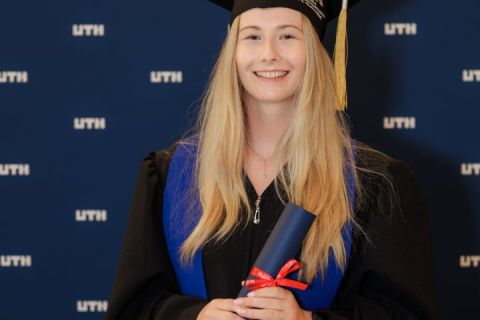 2025-07-25_uth_graduacja-522.jpg