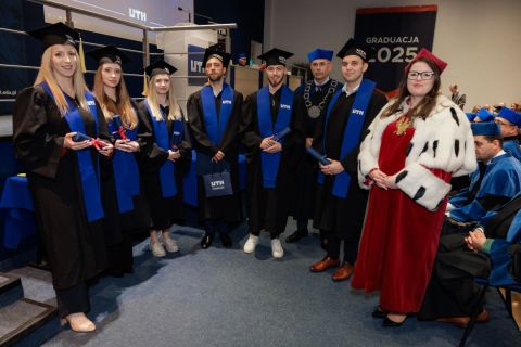 2025-07-25_uth_graduacja-390.jpg