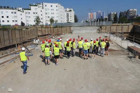 Studenci UTH na budowie POW w Warszawie realizowanej przez Astaldi