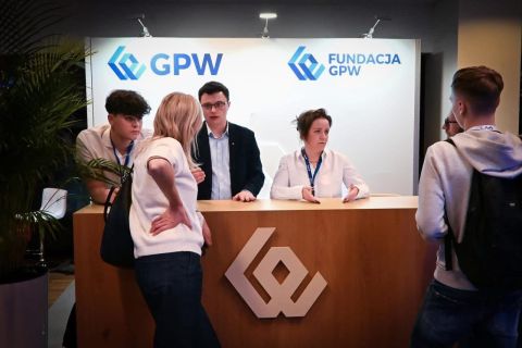 Galeria: Działalność koła CASH FLOW na zdjęciach, obraz 7 z 9