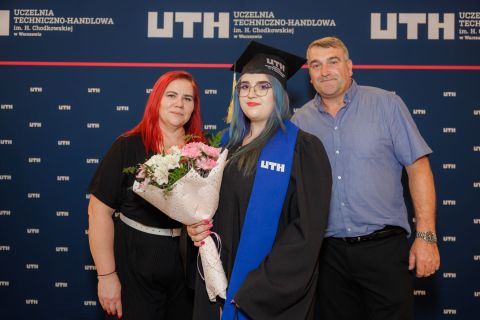 2025-07-25_uth_graduacja-471.jpg