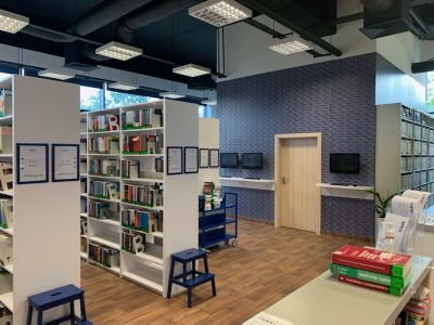 Biblioteka | UTH Warszawa