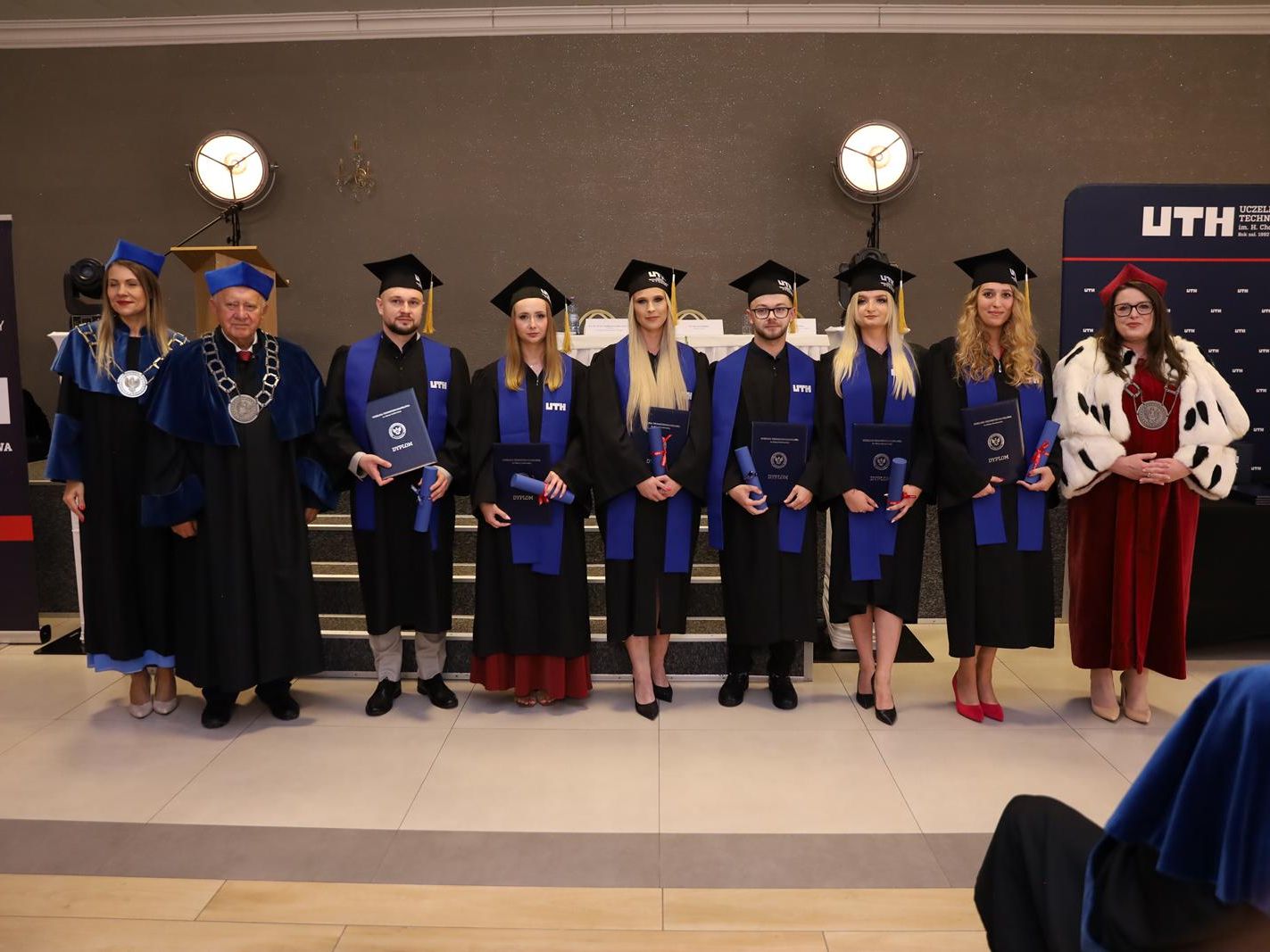 Galeria: Uroczystość zakończenia studiów w Wydziale Zamiejscowym w Płońsku 2026, obraz 45 z 57