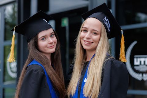2025-07-25_uth_graduacja-2.jpg