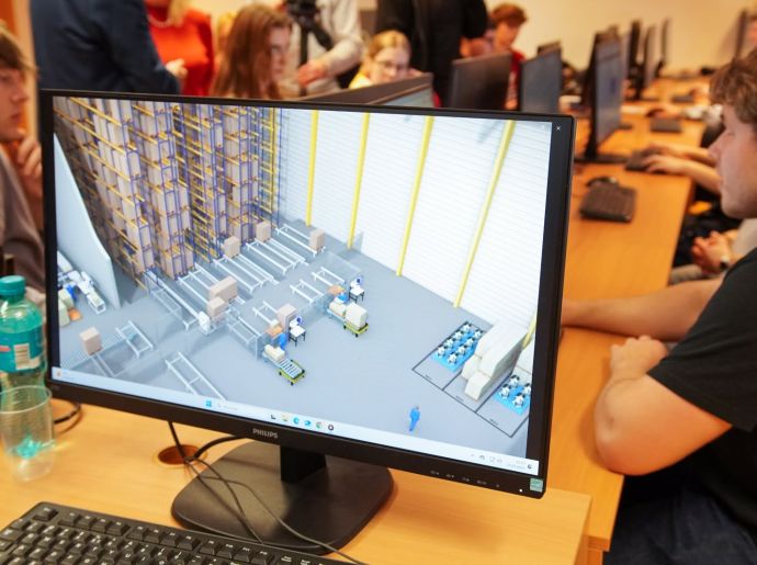 Galeria: W praktyce najlepiej – studenci w akcji, obraz 3 z 8