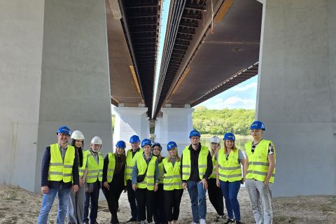 Galeria: Zajęcia praktyczne: Zarządzanie procesem inwestycyjno-budowlanym, obraz 5 z 6